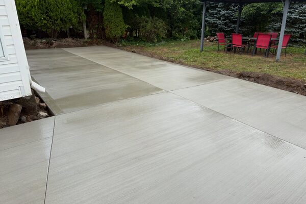 Backyard Patio Slab &mdash; concrete work by Cascade Concrete Works